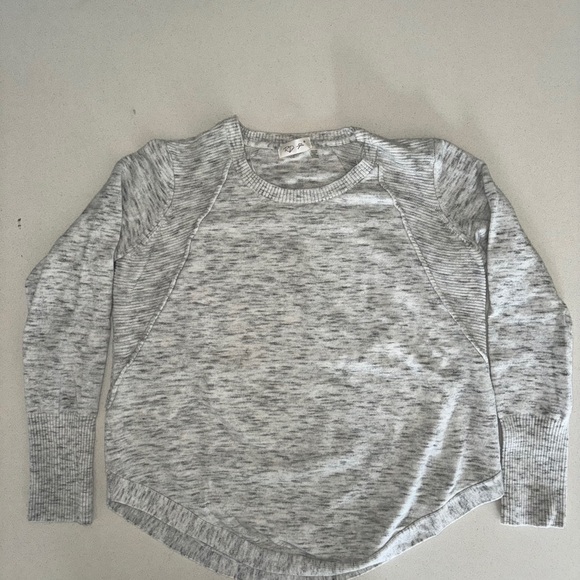 RD Style sweater, size XXL - Picture 4 of 8